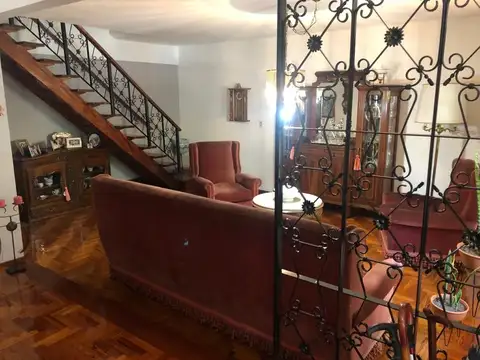 Casa en Venta en Moron Sur, USD 290.000