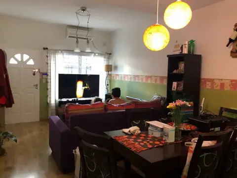 Depto Tipo Casa en Venta de 4 ambientes