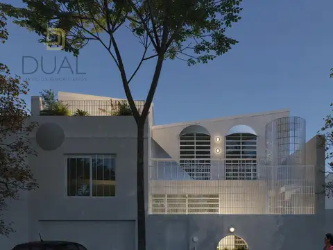 VENTA CASA TRES DORMITORIOS CON PATIO QUINCHO COCHERA EN BARRIO PICHINCHA