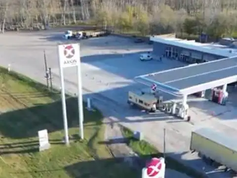 Estación de Servicio con Shoping, estacionamiento etc. en Gral. Conesa