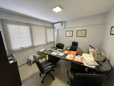Oficina en Venta al Este