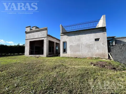 VENTA - CASA - SAN PEDRO (BS.AS) BARRIO EL ESCORIAL - LOS NOGALES 240 - A TERMINAR