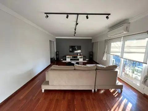 Hipolito Yrigoyen 9700, Piso 1