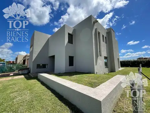 Avenida de los lagos 100