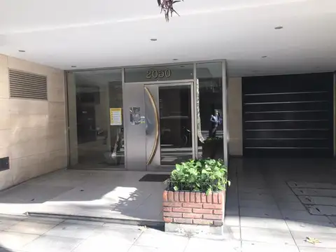 Las Heras 2000, Piso 2