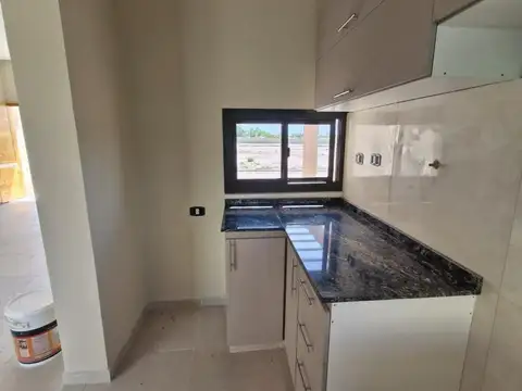 Casa Est. Pinar del Sol 9, Una Planta, 2 Dorm, 1 Baño, Jardín, Cochera