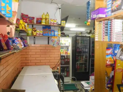 LOCAL COMERCIAL CON ENTREPISO -2 BAÑOS .