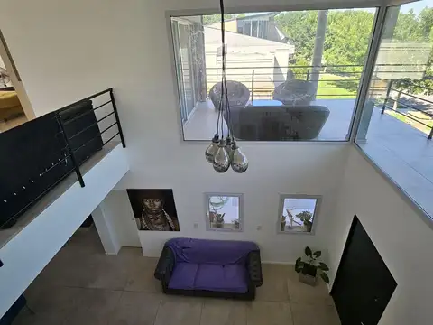 Casa 6 ambientes con 3 baños