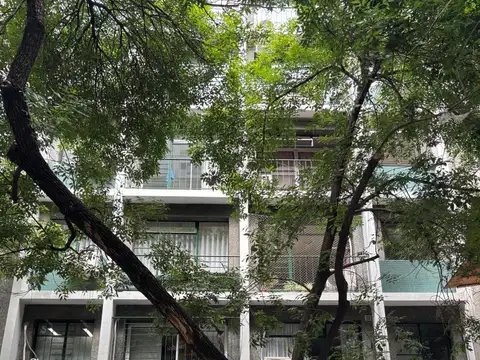 Oficina / Departamento 2 Amb – 35 m² + Baulera – Silencioso – Apto Profesional y Vivienda – A 2 cuadras del Subte D – Barrancas de Belgrano (Sucre 2320)