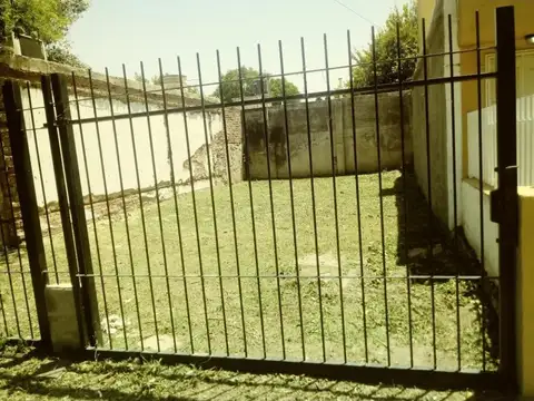 Ángel Gallardo e/ Platón y Pasaje Carlos Burmeister