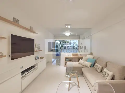 IMPECABLE MONOAMBIENTE! Balcón al frente! Muy luminoso! Todo a nuevo! AMOBLADO Y EQUIPADO! Amenities! ÚNICO! OPORT!