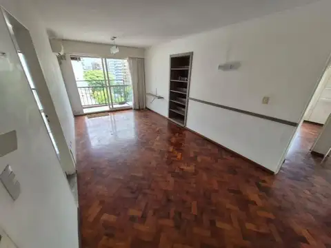 Departamento 8 ambientes con 1 baño