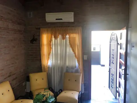 Casa en Alquiler en City Bell, $ 800.000