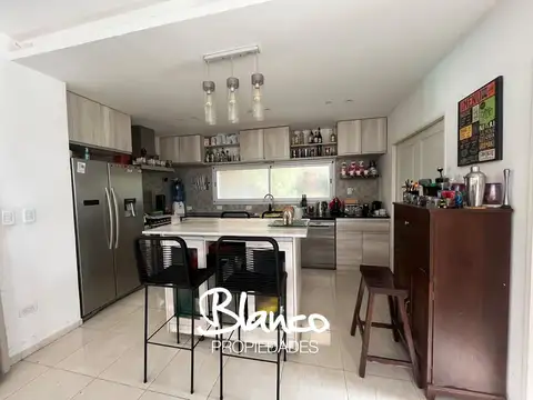 Casa en Venta en Pilar Del Este, USD 245.000