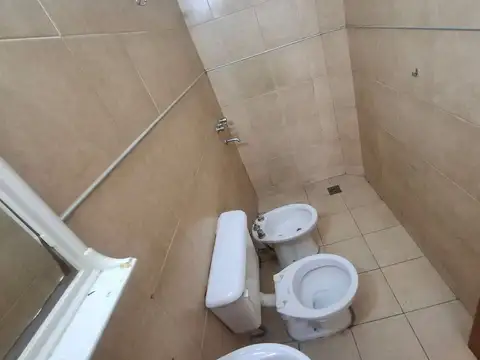 SE ALQUILA HERMOSO DPTO 1 DORM PLANTA BAJA