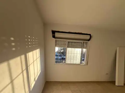 VENTA CASA 2 DORMITORIOS A ESTRENAR FISHERTON