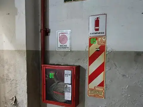 Galpon en Alquiler 43  mts Fondo