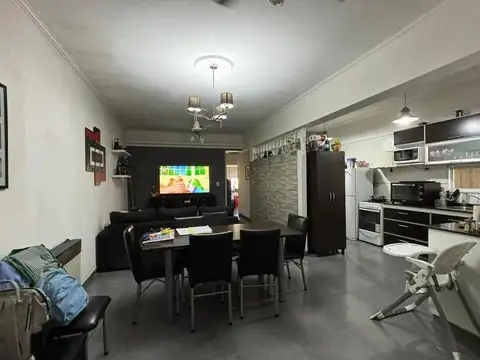 Casa 3 ambientes con 1 baño