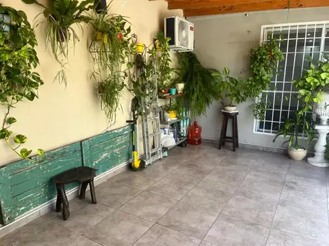 Depto Tipo Casa 6 ambientes con 1 baño