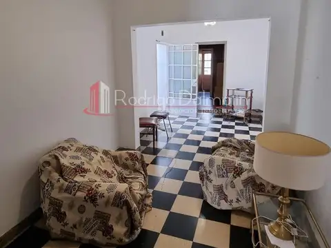 VENDO. Casa céntrica, calle La Rioja Nº 486. Concordia, ER.-