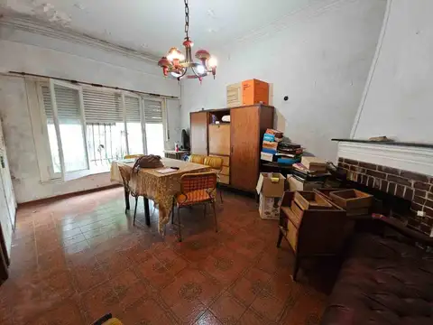 VENTA CASA 5 AMB IDEAL DOS FAMILIAS CASTELAR NORTE