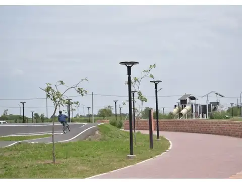 Terreno en Venta en Alvarez, USD 21.000