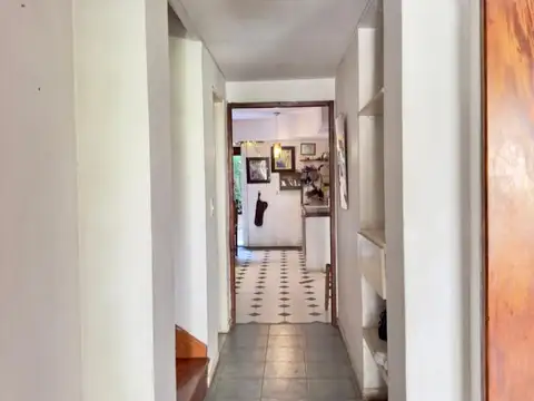 Casa 7 ambientes con 3 baños