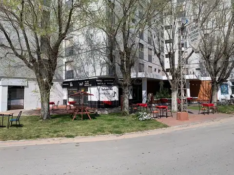 Avenida Talas del Tuyú e/ 71 y 20