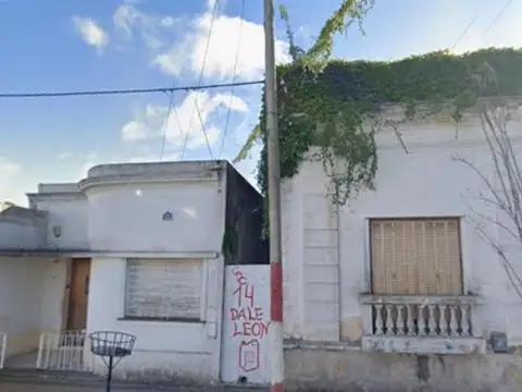 Eva Perón e/ Maria Jerez y Avenida Cestino