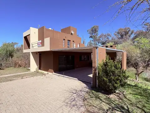 VENTA CASA CUMBRES DEL GOLF- VILLA ALLENDE