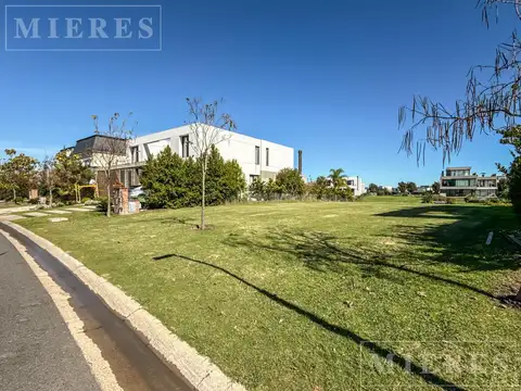 Terreno en Venta de 907,0 m2