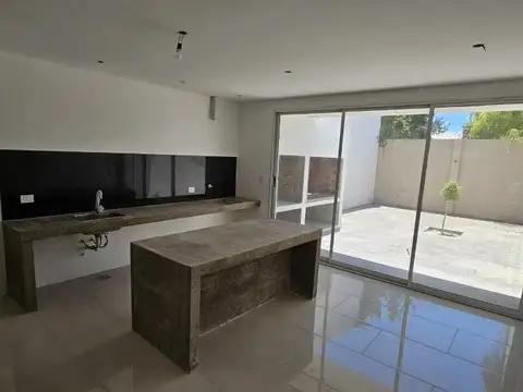 Casa en Venta en Victoria, USD 150.000