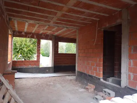 Casa a terminar en Santa María de Punilla. (C291)