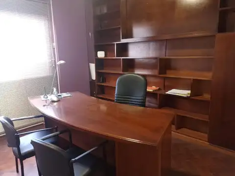 Oficina en Venta 67 años