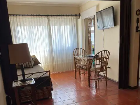 AV.INDEPENDENCIA 1300