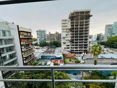 Montañeses 2100, Piso 7