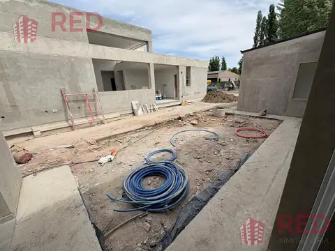 Vende Casa en Fincas de Costa Serena