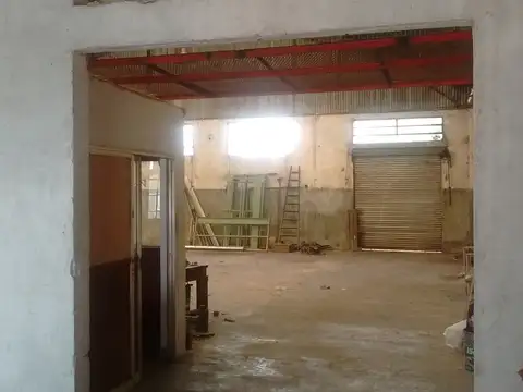 Galpon en Venta en Caseros, USD 320.000