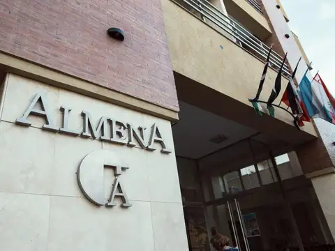 25 de Mayo e/ Coronel Suarez y Avenida Hipólito Yrigoyen