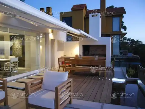 Casa en Venta en Punta Ballena, USD 1.410.000