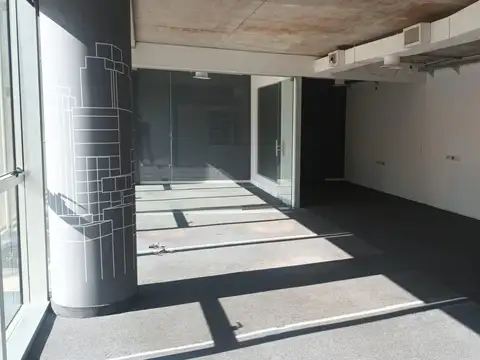 Oficina en Alquiler al Sur