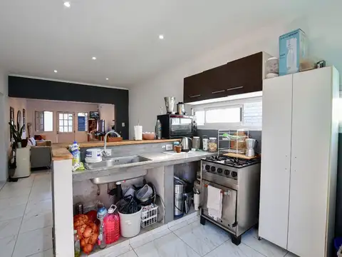 Casa 3 ambientes con 1 baño