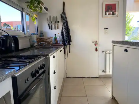 Casa en Alquiler Temporal con 2 cocheras