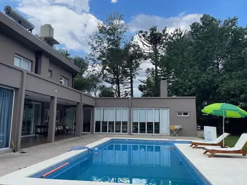 Casa en Venta de 4 dormitorios