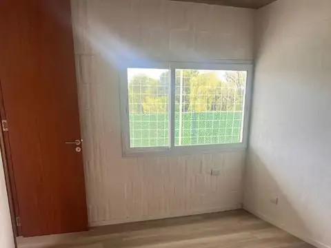 Casa en Venta en Cañuelas Country Golf, USD 235.000