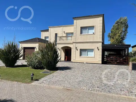 Casa en Venta de 5 dormitorios