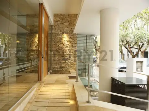 57 entre 10 y 11 700, Piso 7