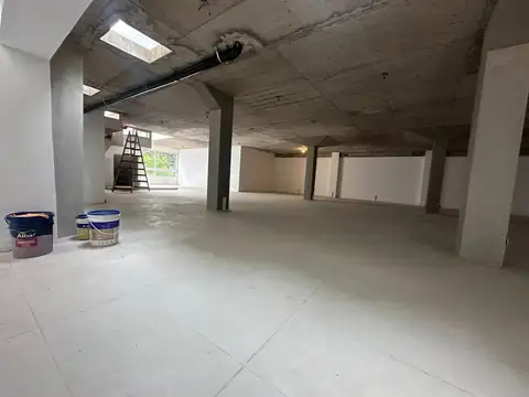 Oficina 2 ambientes con 2 baños