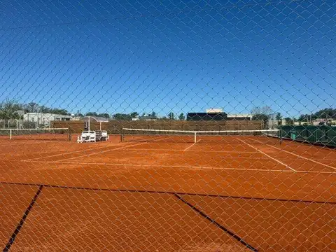 Terreno en Venta 11  mts Fondo