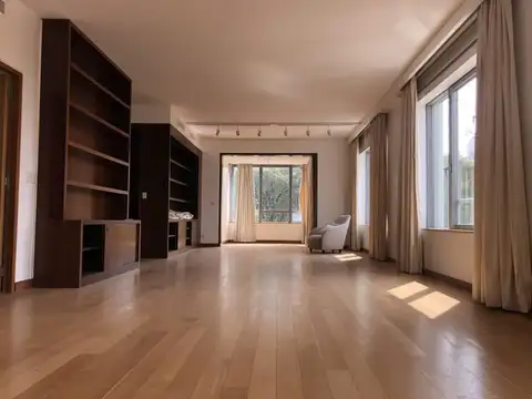 Julieta Lanteri al 1200